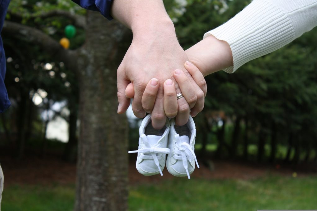 נעלי צעד ראשון מעודדות הליכה אצל תינוקות